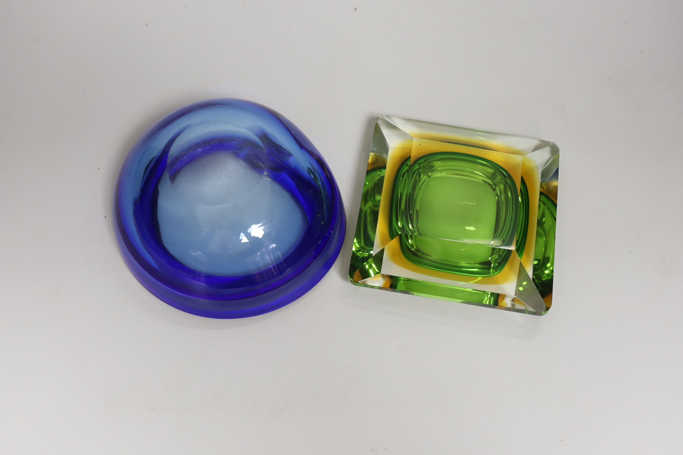 Two 1960's Murano glass ashtrays, largest 15cm diameter